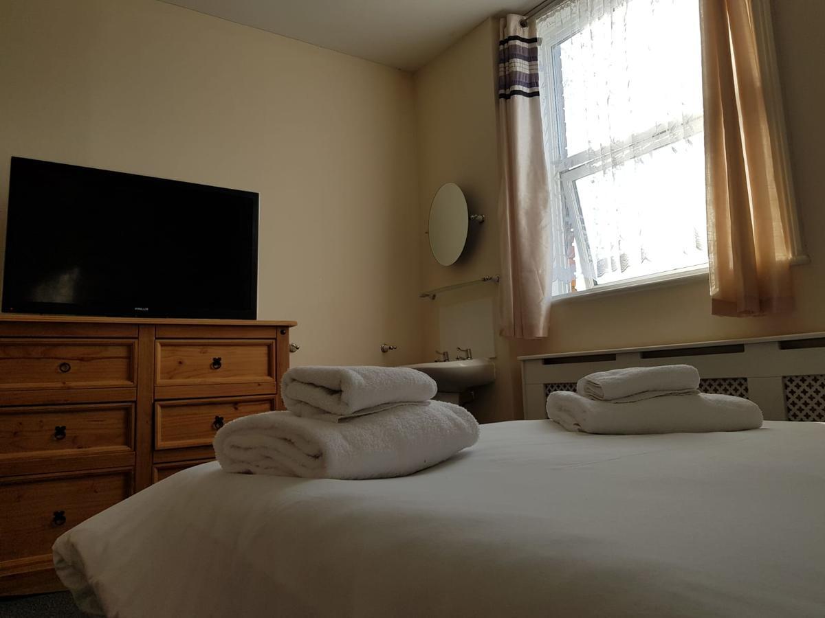 Finedon Lodge Wellingborough Extérieur photo